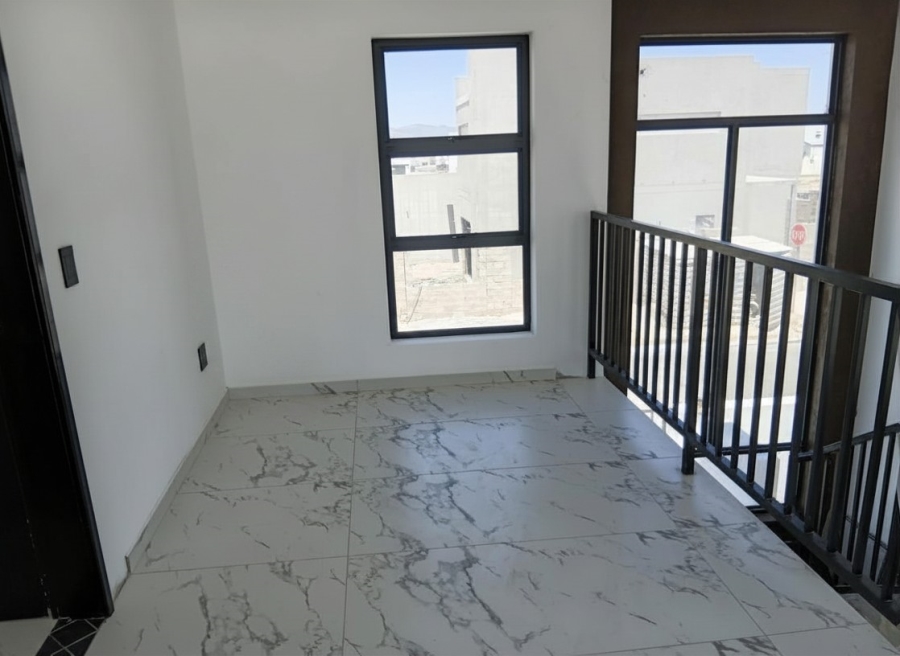 4 Bedroom Property for Sale in Sandown Western Cape